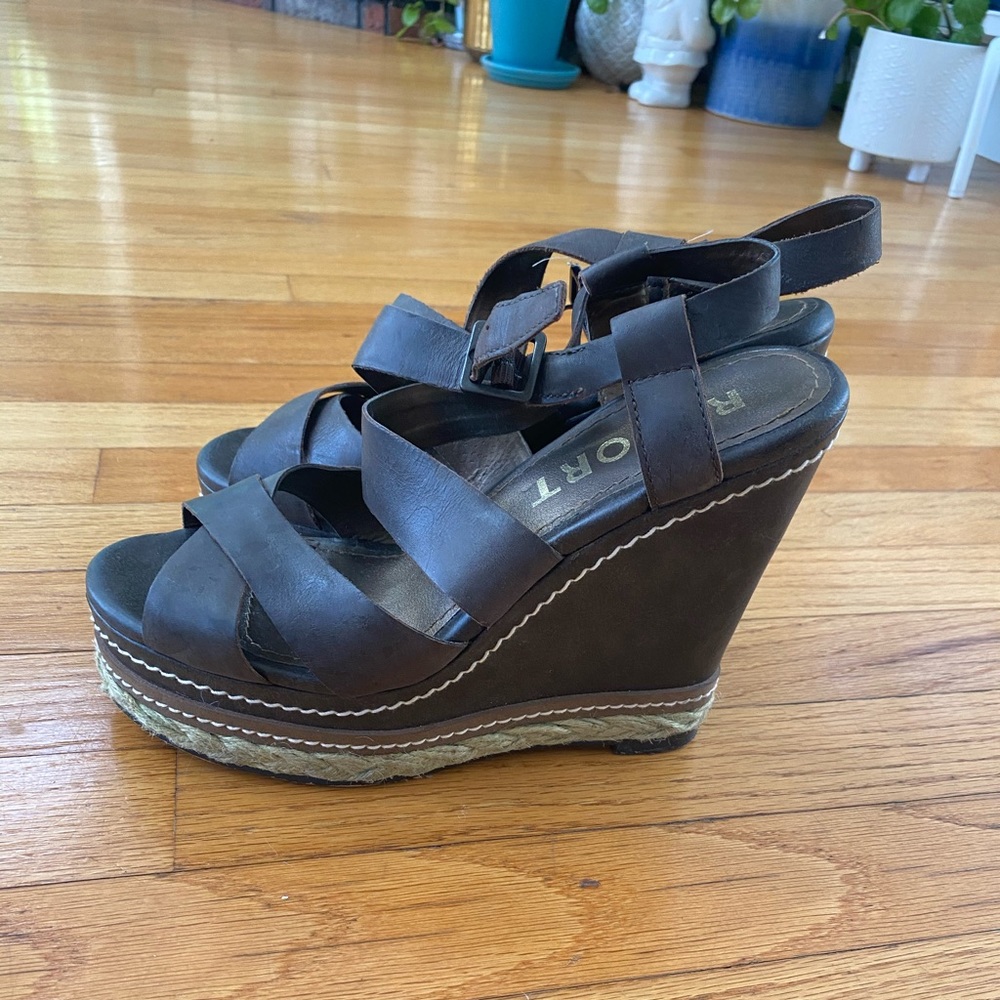 Report leather wedge heeled sandals size 8.5